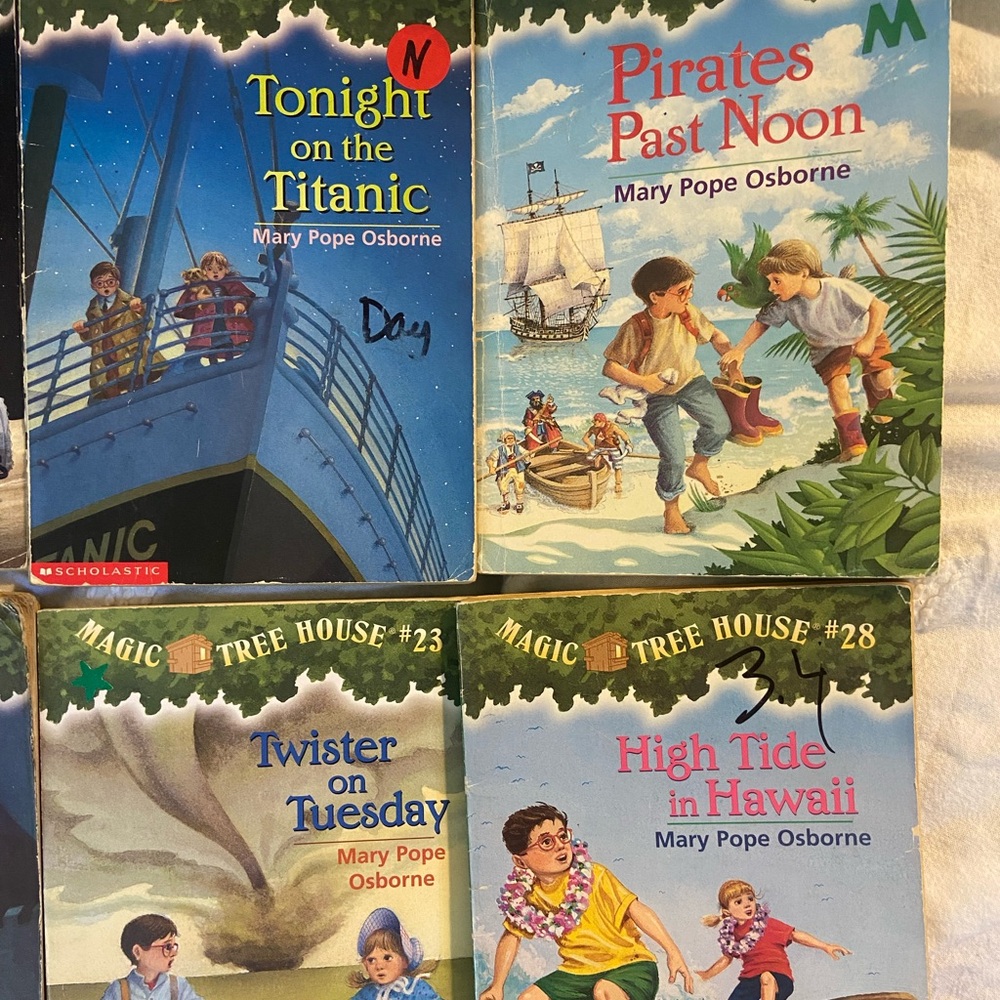 Magic Tree House Collection - Picture 3 of 5
